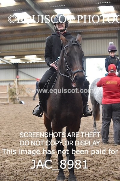 JAC_8981 - CLASS 3 ARENA EVENTING BE 70