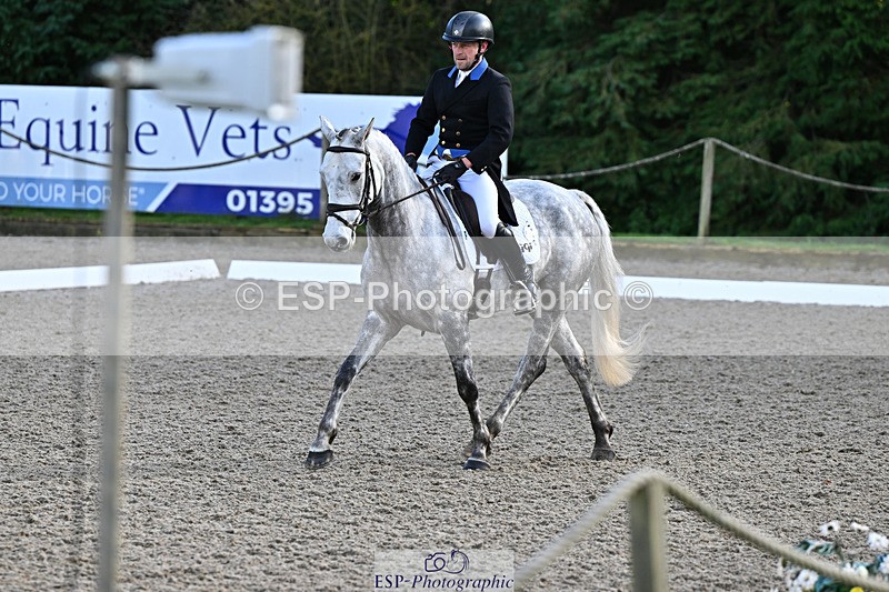 241023-150241-00460 - 107-Simon.Grieve-BEST.ESCAPADE