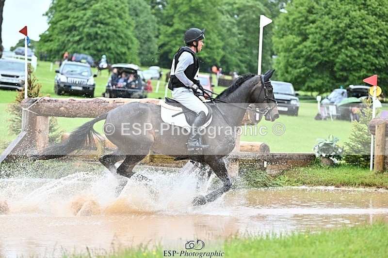 240526-143452-24081 - 507-DASSETT_ROCK_STAR-Tom_D_Crisp