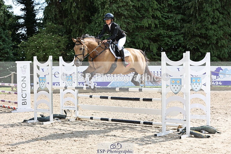 250614A-154250-08096 - Cls 30 1.05m Amateur Q and Open