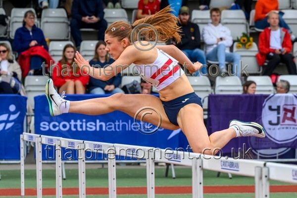 Nat26SUN-914101 - Track Female