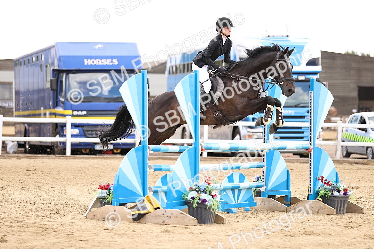 SBM_013485_Class 14 - Senior Discovery 100m Open - Frida