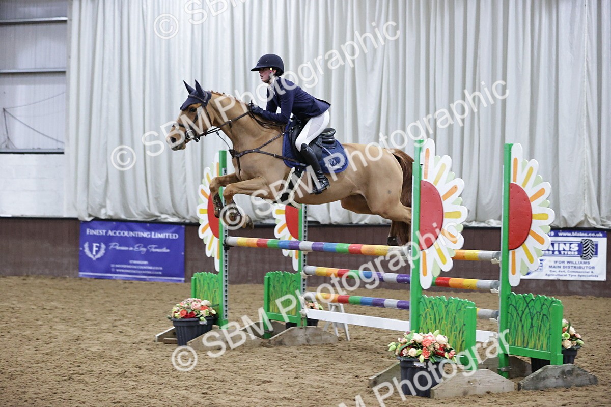 SBM_001283 - Class 4 - Senior Newcomers/ 1.10m Open