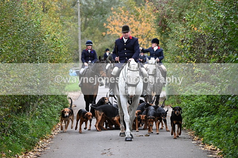 WJ6_8349 - Walk Home..