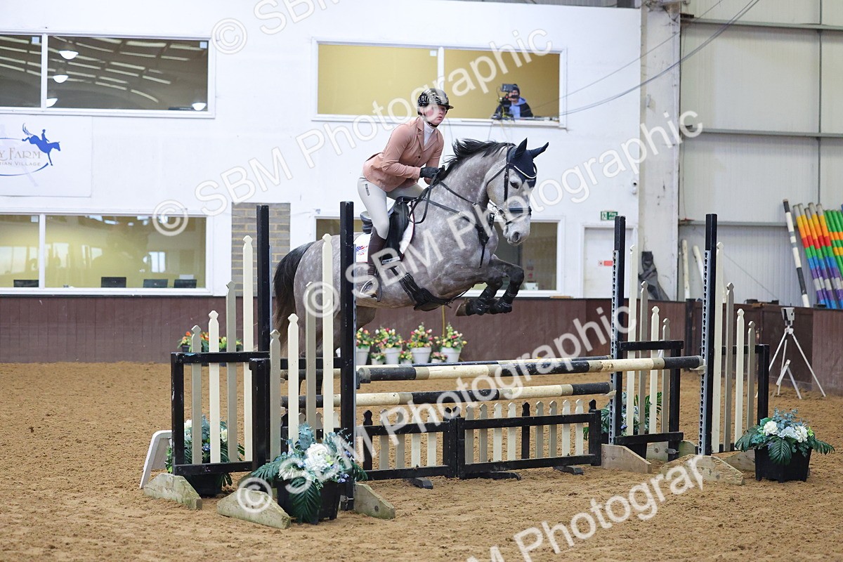 SBM_008254 - Class 21 - Nupafeed Supplements Senior Discovery/ 1m Open - First Round (1.00m)