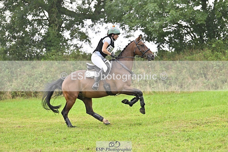 240901A-123548-08508 - 370-Sophie.Damment-SPRING.RISING