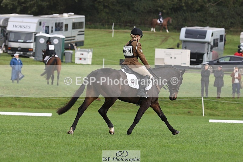 231019-103336-02367 - 604-FURZILEAS.HIDDEN.GEM-Lara.Hails-DR