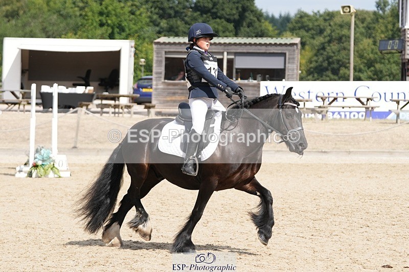 250821A-113949-15158 - WC Round 2 11.00 to 12.00