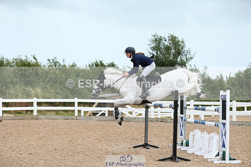 230716A-161619-04432 - Class 28 Junior 1.30m Open