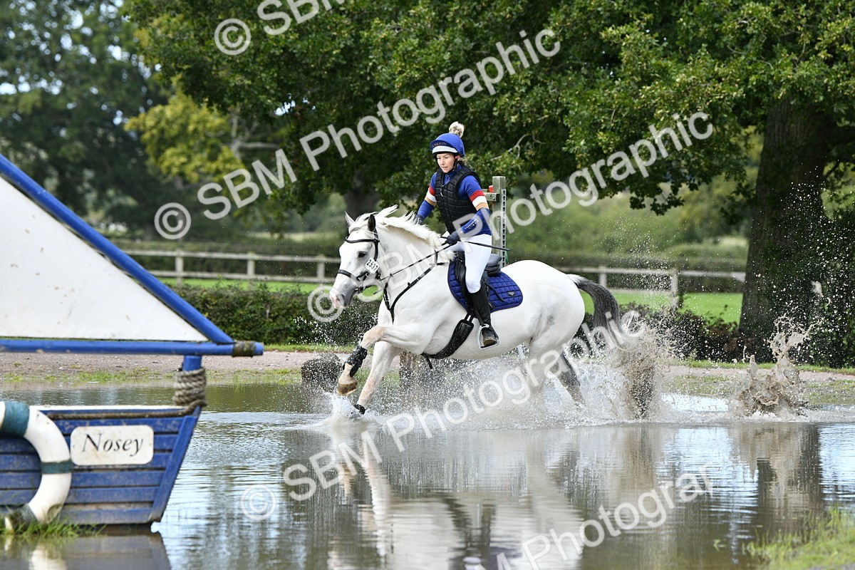 SBM_04347_E2 - B Eventers Challenge 70cm - Stacey
