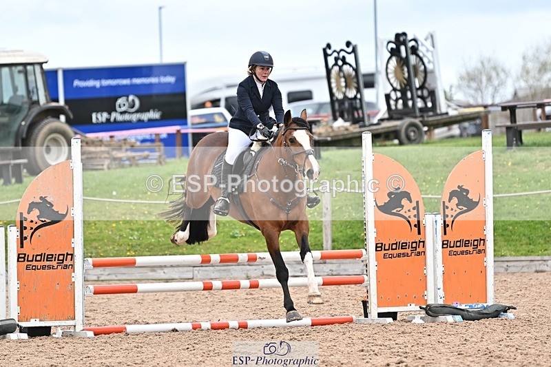 250414-105942-00344 - 80cm Round 1