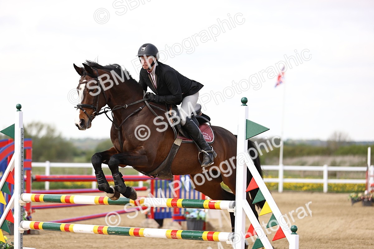 SBM_002242 - Class 11 - Senior newcomers - 1.10m