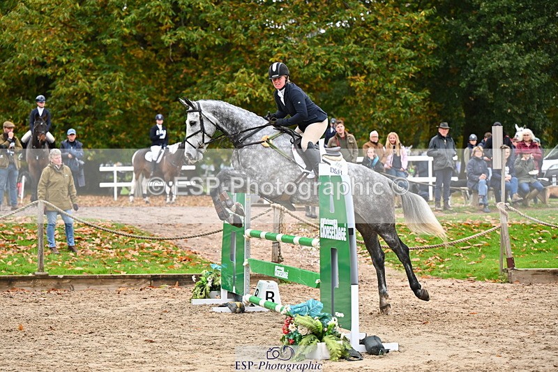 251026A-111519-23907 - D-360-Hannah.Norvill