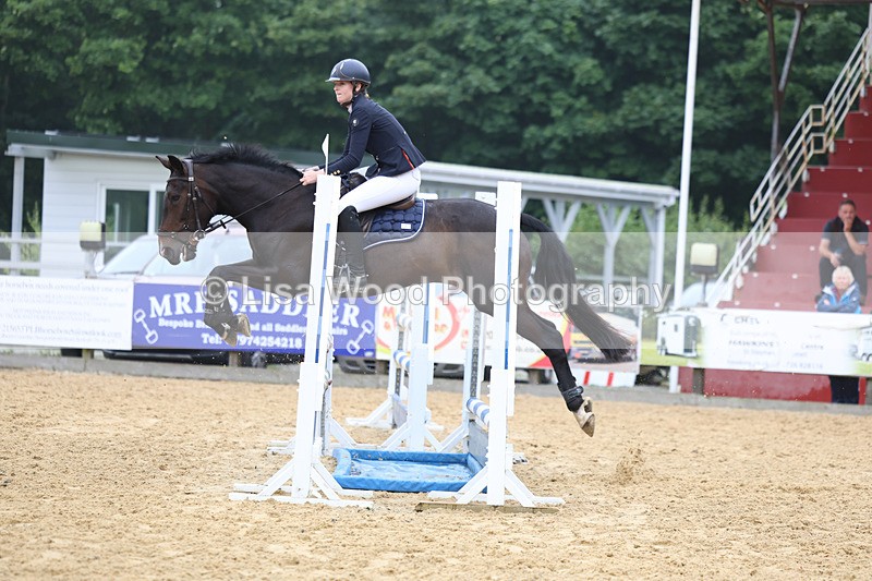 3E7A5483 - Class 4: Senior British Novice/90cm open