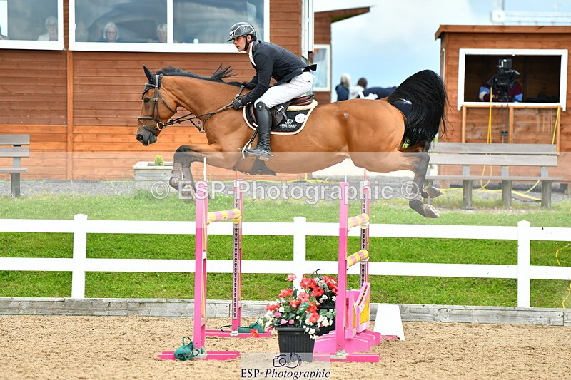 230721A-144322-07062 - Cls 22, 1 Star Gold 1.30m