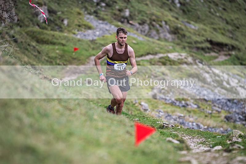 Litton-252 - Litton Christmas Cracker Fell Race (Limestone Series) Sunday 14th December 2025