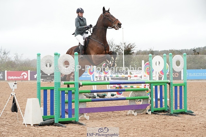 251109-112412-03545 - Cls 20 Newcomers and 1.10m Open