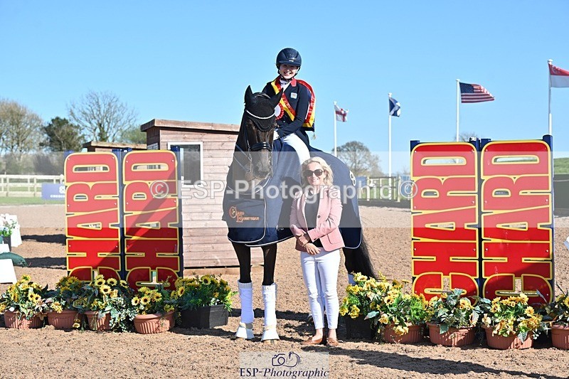 250405-153915-11819 - Cls 28 Young Riders Team