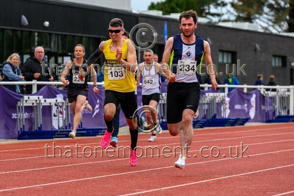 ComMast25-919275 - Track Male Set One