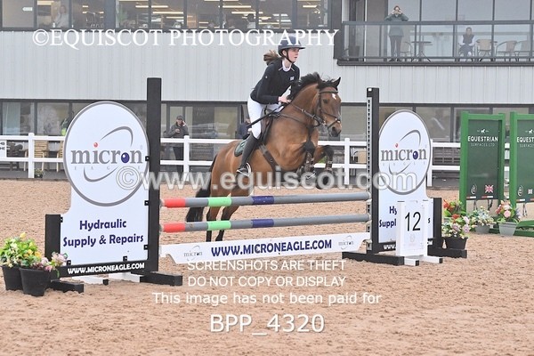 BPP_4320 - SAT CLASS 31 Cats & Pipes 128/138cms Debut C'ship Qualifier