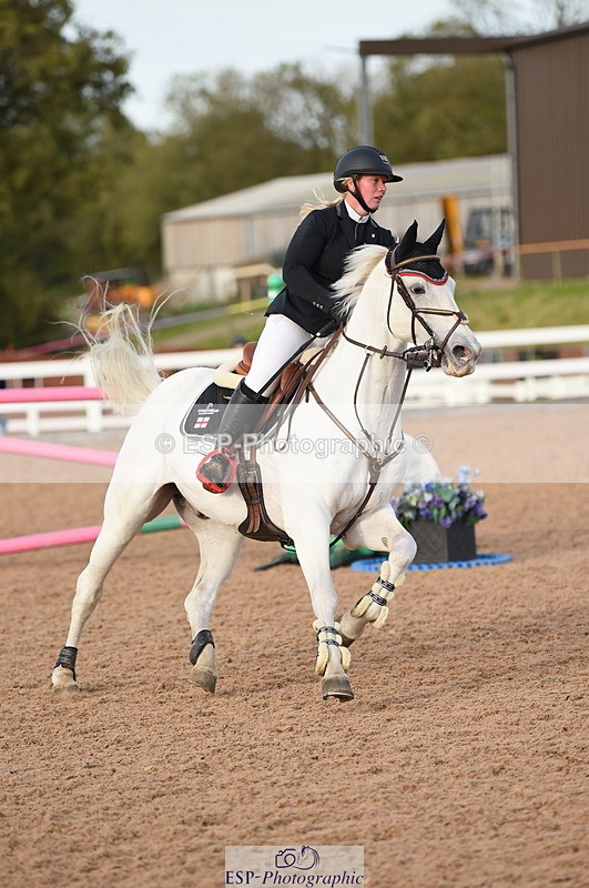 231015A-163732-09343 - Cls 27 1.10m Amateur Q 2nd R