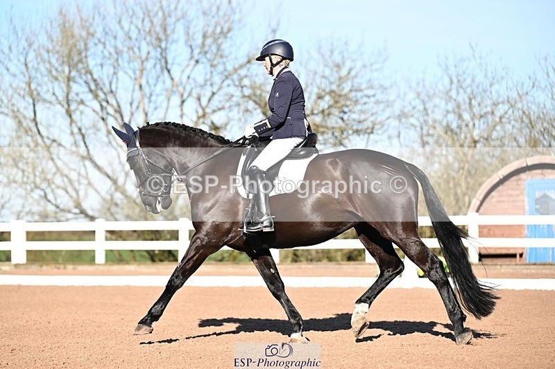 260214-103255-03426 - 115-Louise.Hutchinson