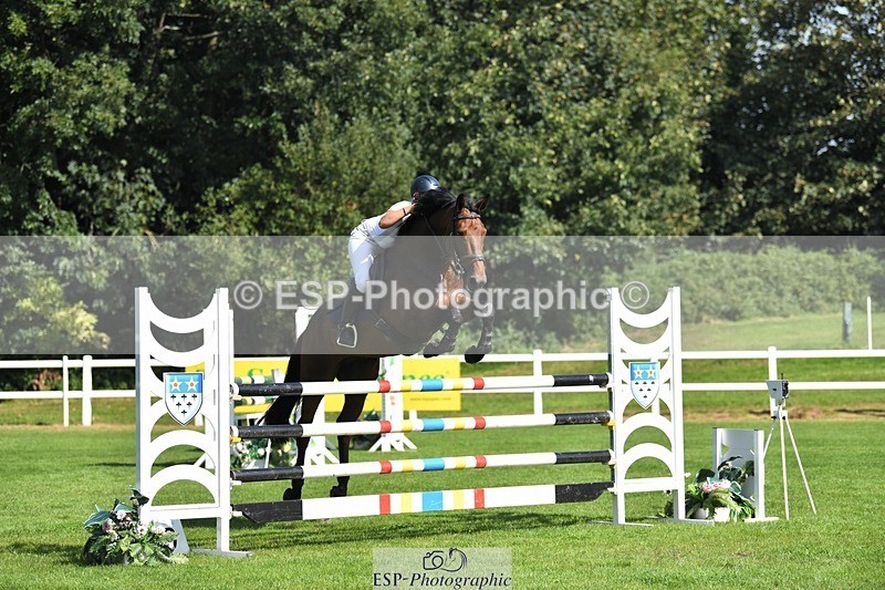 230908-113829-01177 - Cls 2 Snr Foxhunter & 1.20m Open