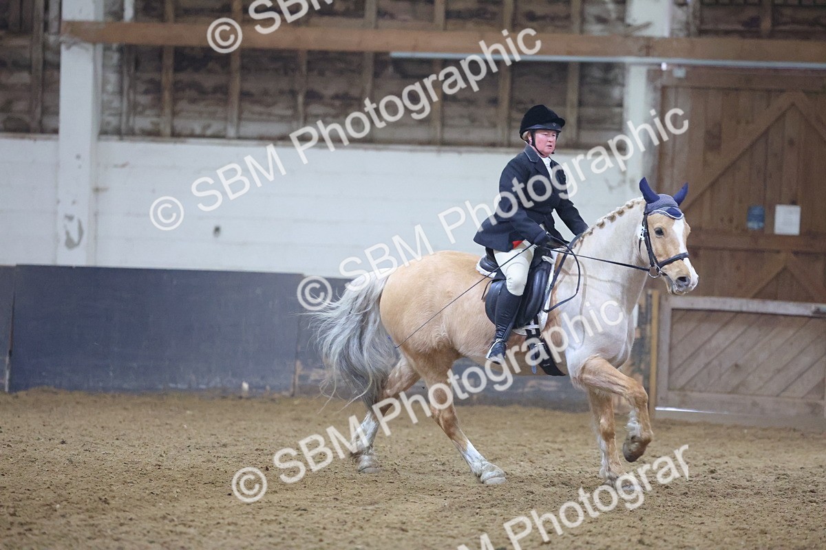 SBM_003108 - Class 9-10 - MQ U21 Open Novice 1