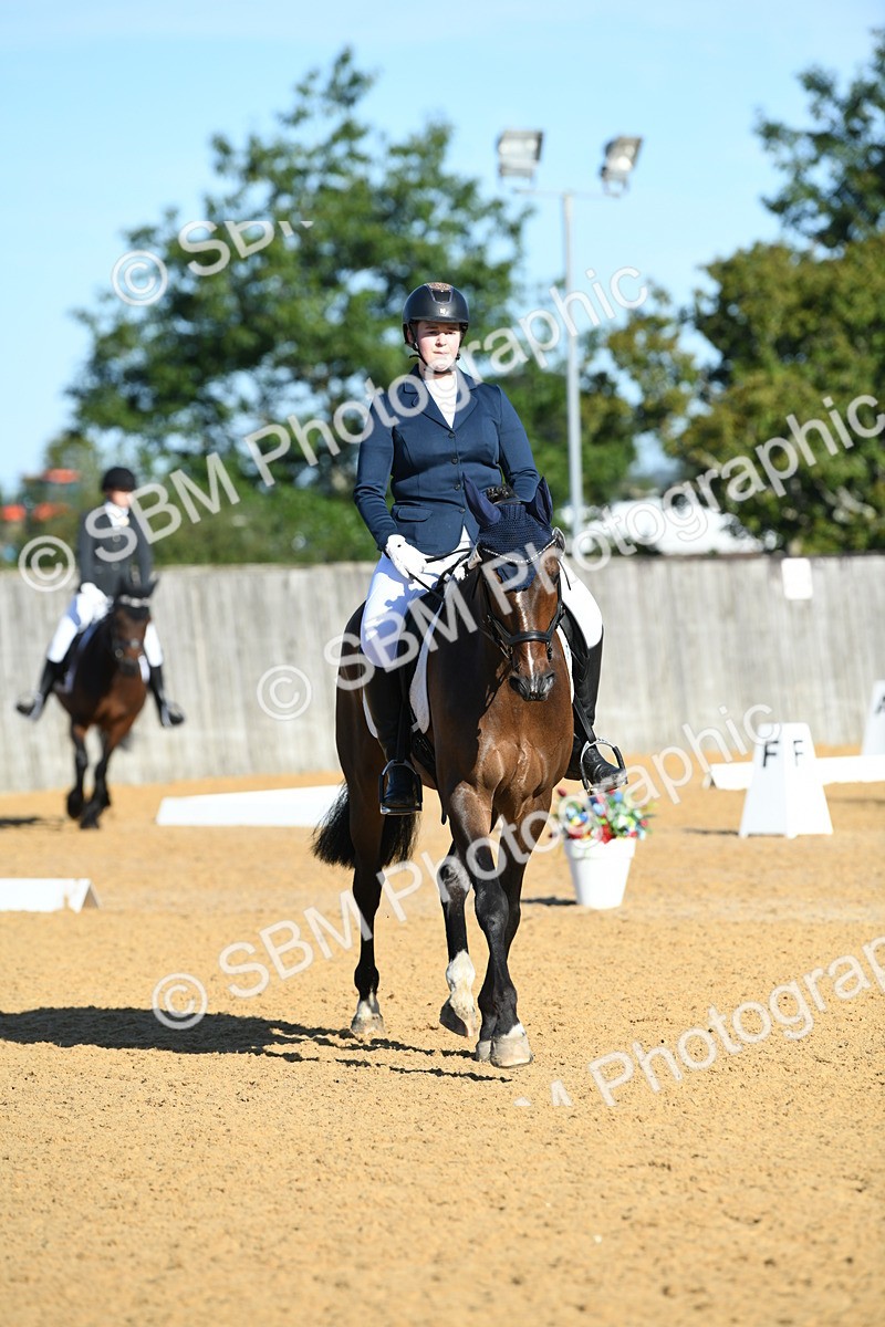 SBM_16165 - D4 - Small Tour Championship - Intro B