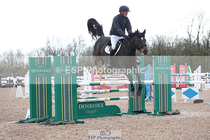 240223A-133333-01572 - Cls 5 Newcomers and 1.10m Open