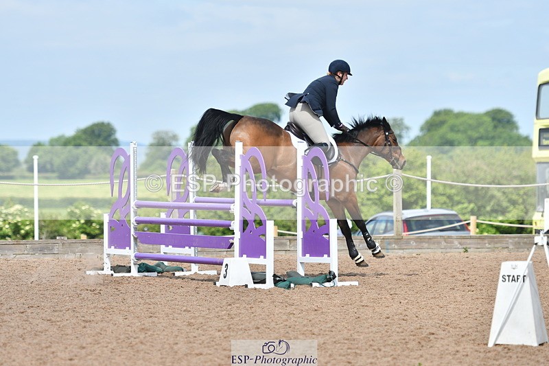 240609A-111501-04464 - Cls 17 Snr 1.05m Open