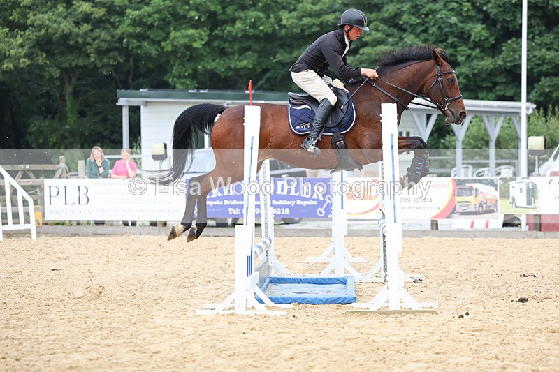 3E7A6186 - Class 7: Senior 1.05m