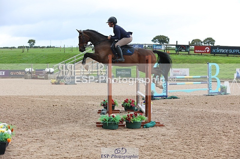 250911-123135-01480 - Cls 3 Snr Foxhunter