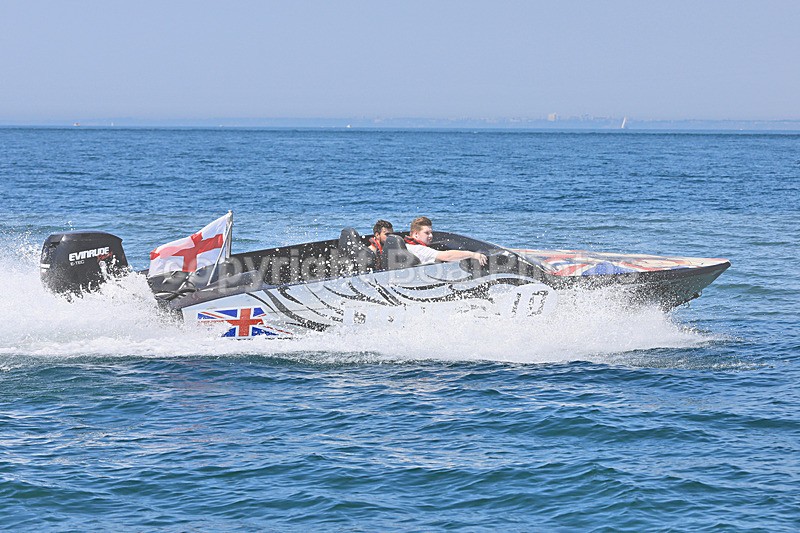 180707 BLACK SPEEDBOAT 1Y3A9398 - ROUND THE ISLAND 2018