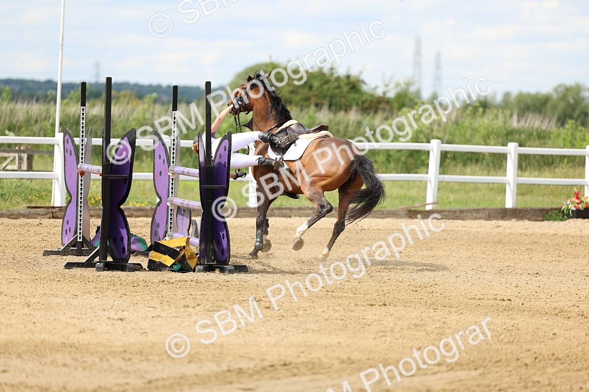 SBM_006042 - Class 19 - Senior Newcomers - 1.10m