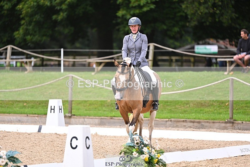 240809-104959-00298 - 157-Judi.Roome-Custard.Cream