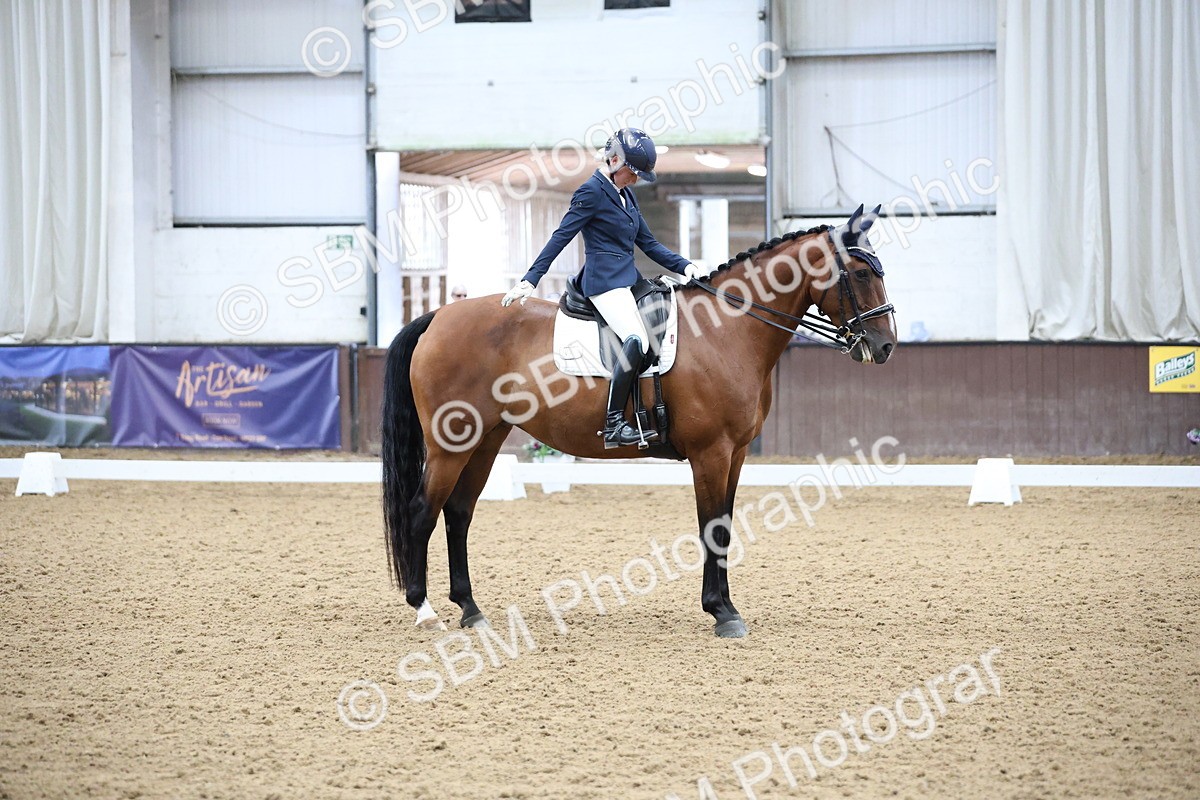 SBM_003953 - Class 8 - Advanced Medium 6 Silver