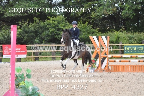 BPP_4327 - CLASS 12 SUN Senior British Novice/ 90cm Open