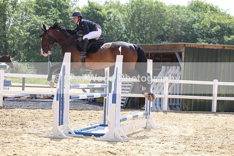 3E7A1058 - Class 13: Senior Newcomers/1.10m open