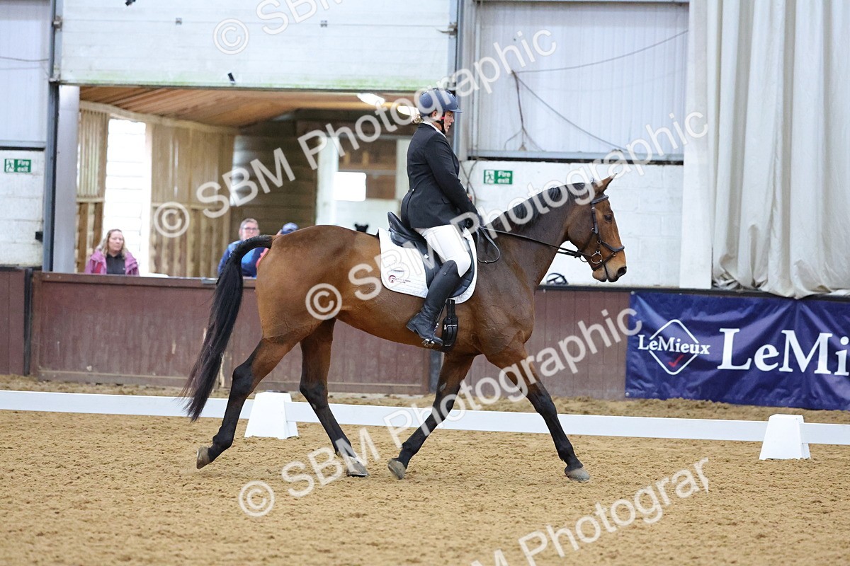 SBM_001024 - Novice