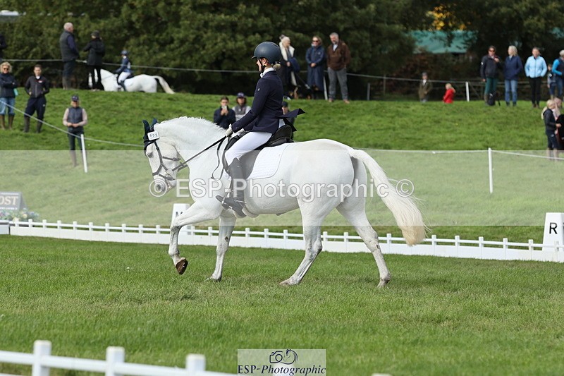 251024A-133754-12618 - H-652-Amelie.Perceval