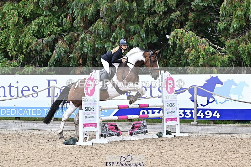 250830A-123351-06023 - Cls 22 95cm Amateur Quali