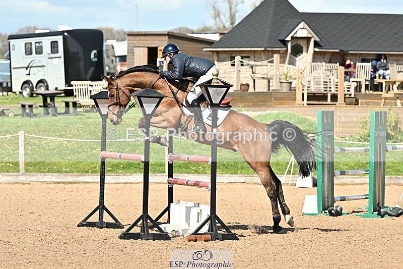 250416-150955-01624 - Cls 6 Foxhunter and 1.20m