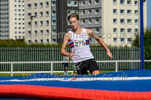 Age25SAT-917052 - Field Male