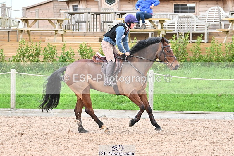 241110A-144119-01376 - 90cm 14.00 to End