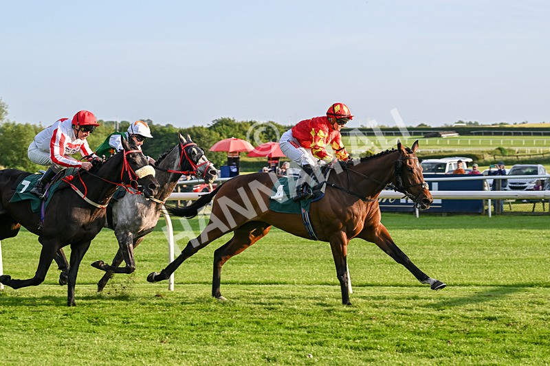 100625-Race 6-Show No Fear-7466 - Race 6