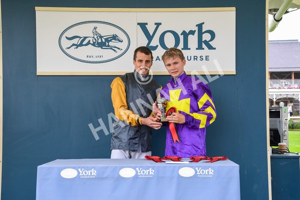 100923-Pony Race 2-Its Fatherted-0157 - Pony Race 2 12.45 The Dragon (TV and Film) Studios Pony Race 148cm & Under