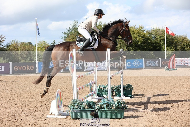 250913-141753-07322 - Cls 25 1.05m Amateur Quali