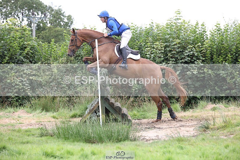 230820X-140817-3733 - BE100 XC 14.00 to 15.00 End