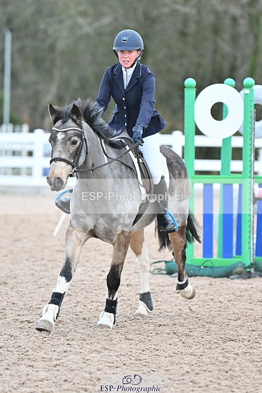 231119A-084509-04217 - Sun Cls 2 British Novice & 80cm Open